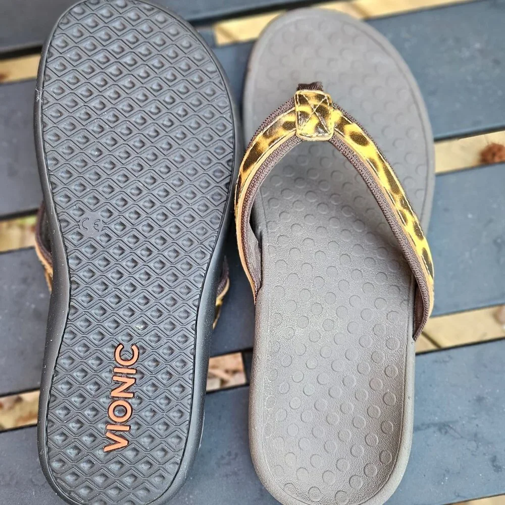 Vionic Leopard Vionic | Shoes | Vionic Tide Leopard Print Sandals Flip Flops Sz 7 ...